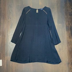 Madewell et Sézane Thelma Black Shift Dress